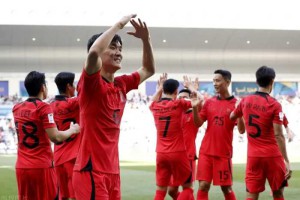 亚洲杯-马宁主哨7黄平本届纪录 李刚仁双响 韩国3-1巴林取得开门红